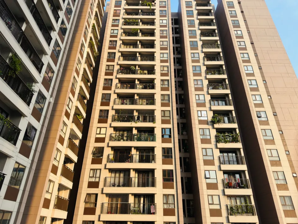 Dẫn khách đi xem nhà thực tế