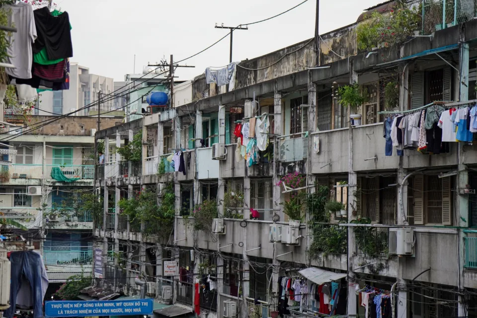 Bàn tư vấn khách xem nhà